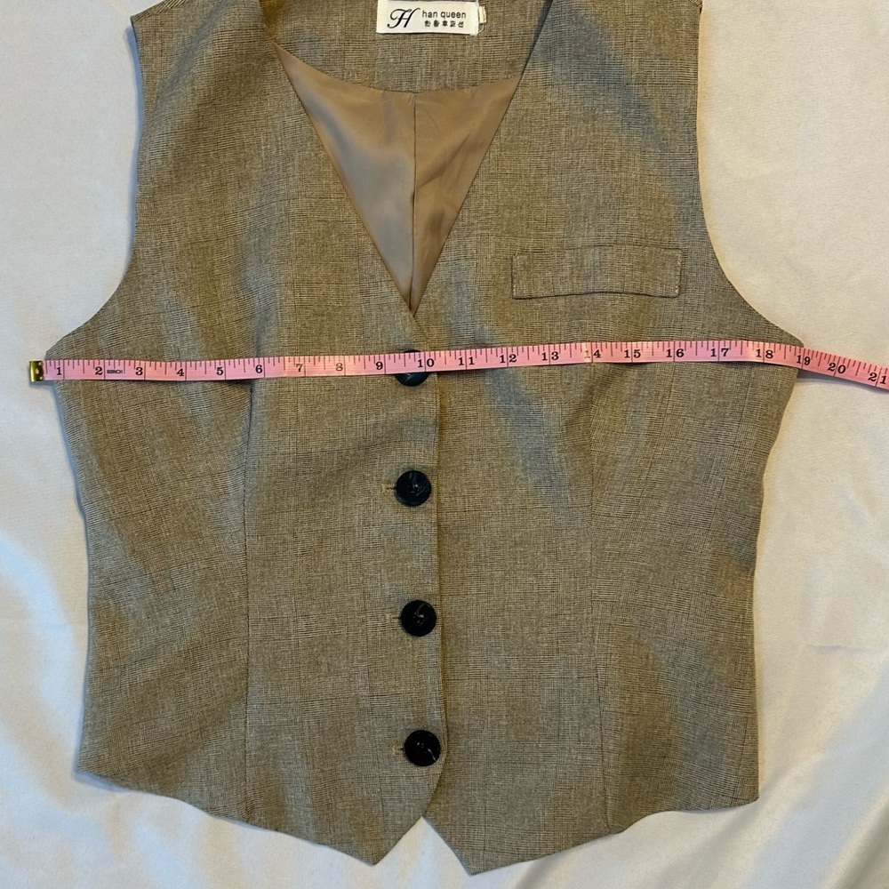 Han Queen Women’s Three Piece Suit - MEDIUM - Picture 10 of 16